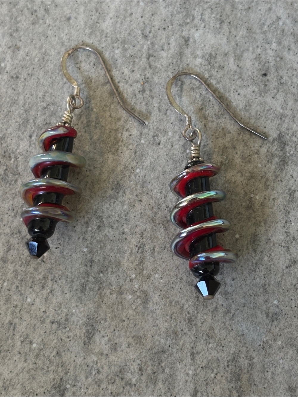 Vintage Spiral red black silvery color dangly dangling ART GLASS Crystal earring